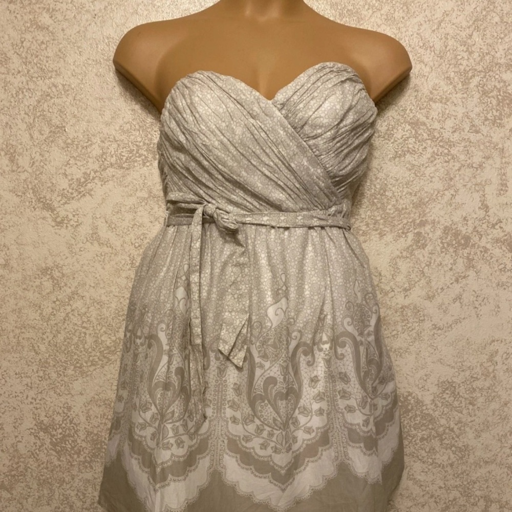 Express Strapless Ivory and Beige Paisley Strapless Dress